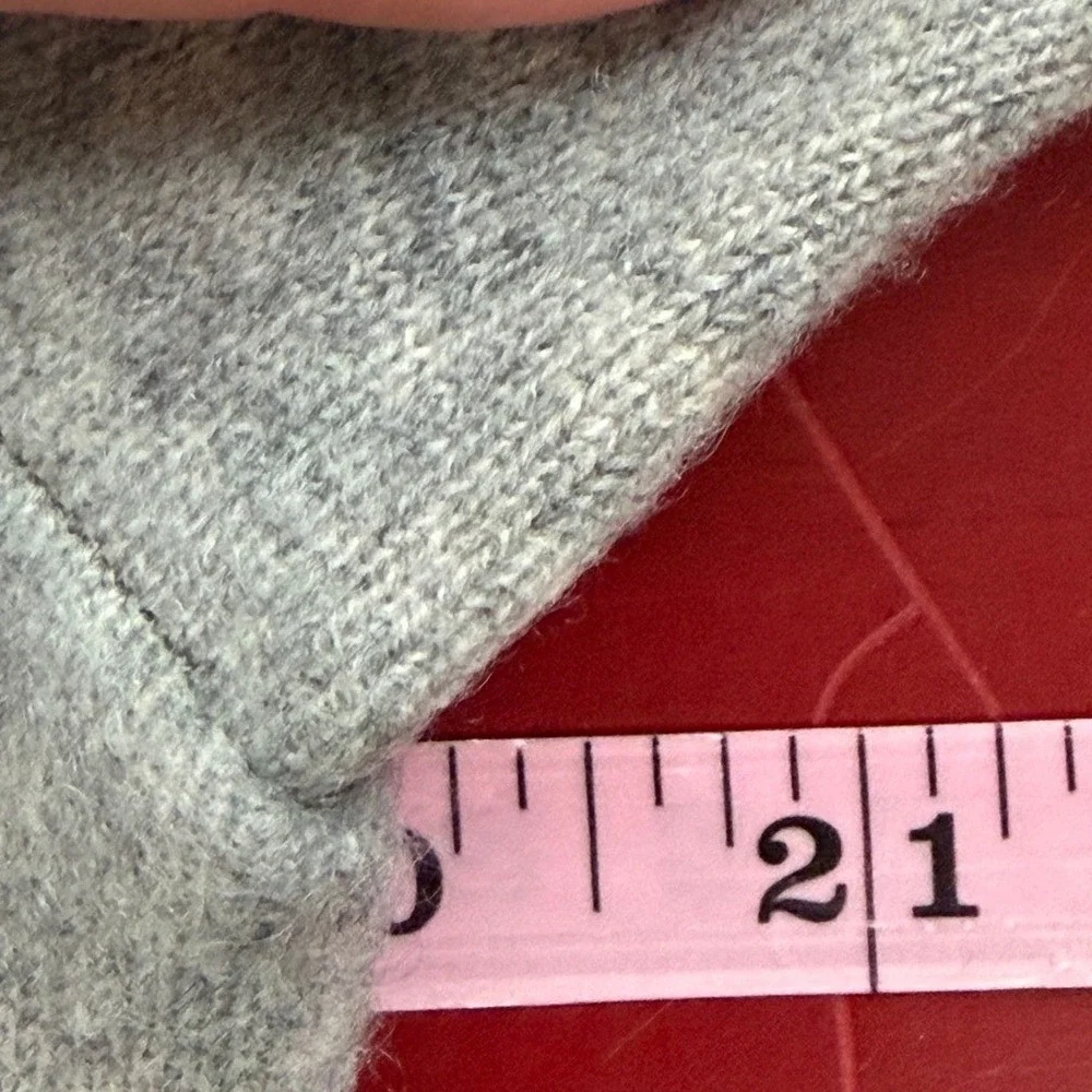 Mens‎ Cashmere Crewneck Sweater M Heather Grey Minimalist Quiet Luxury Office